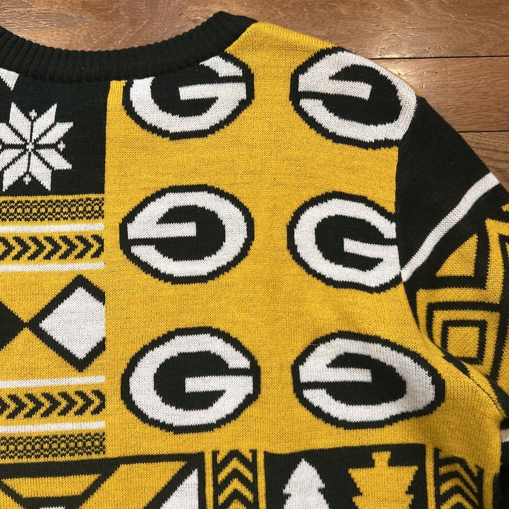 Green Bay Packers Ugly Christmas Sweater Unisex M NFL Team Apparel Holiday Knit - Picture 10 of 10
